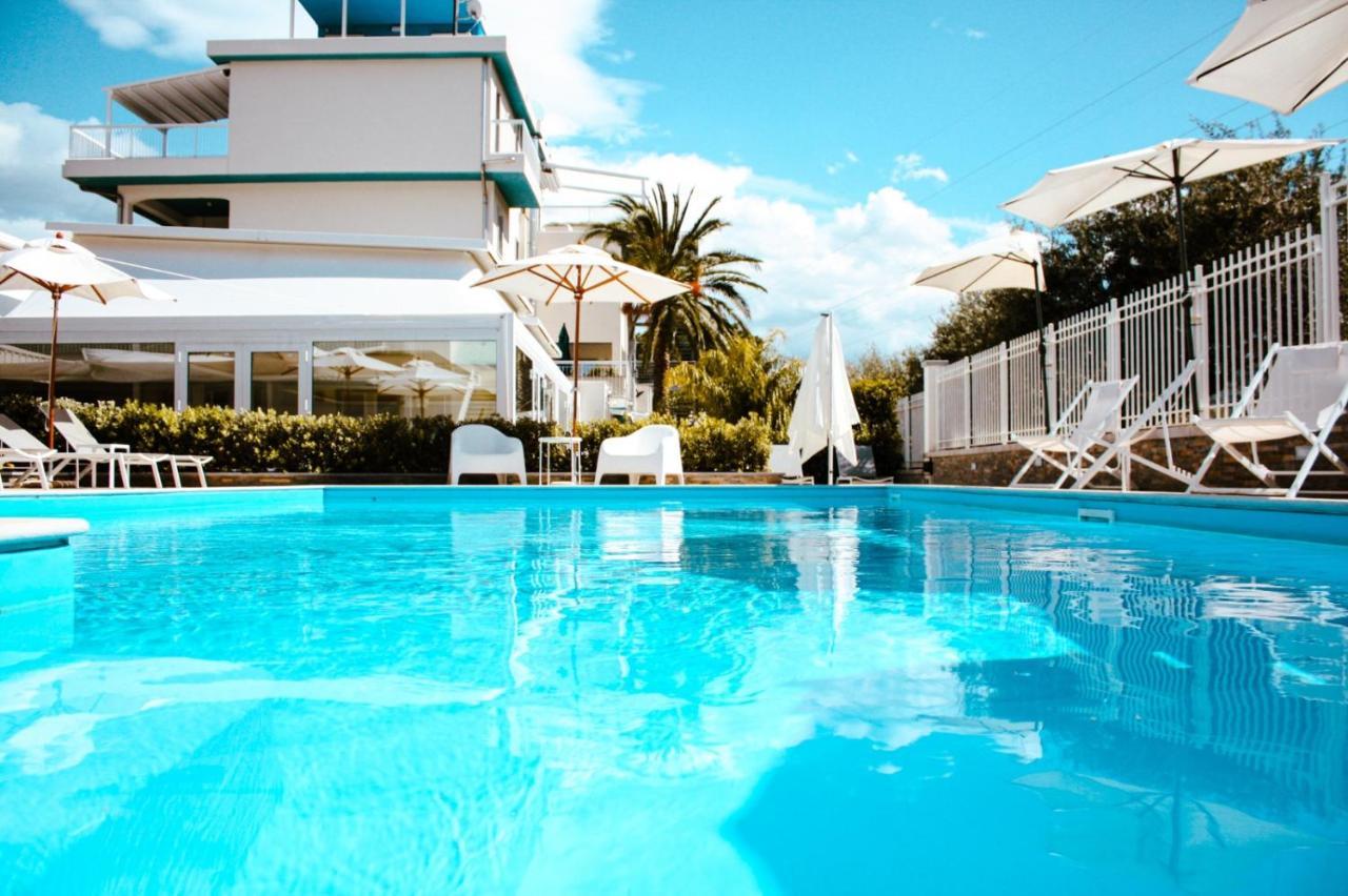 Principe Alogna Hotel & Spa Altavilla Milicia Eksteriør billede